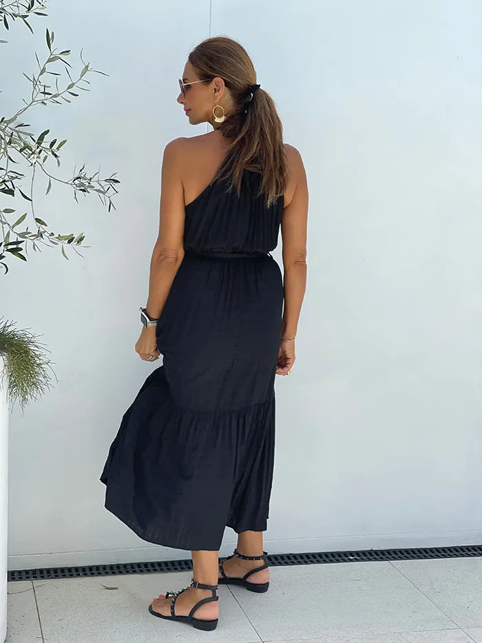 Annika Black Maxi