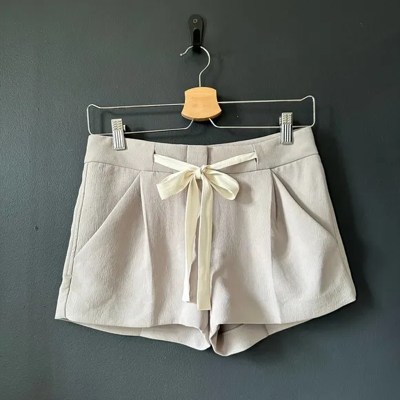 Aritzia Wilfred Exergue Short Ribbon tie crepe shorts Gray Size 00