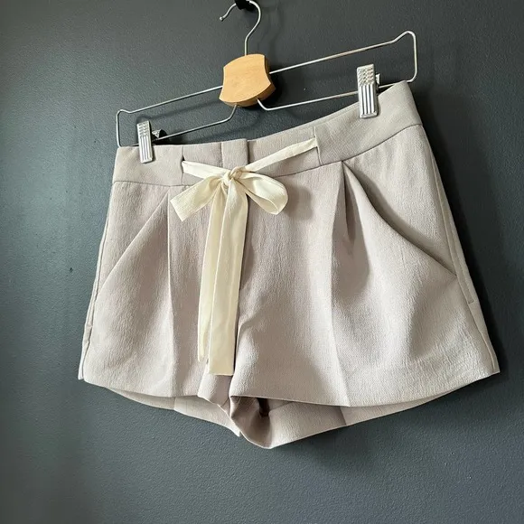Aritzia Wilfred Exergue Short Ribbon tie crepe shorts Gray Size 00