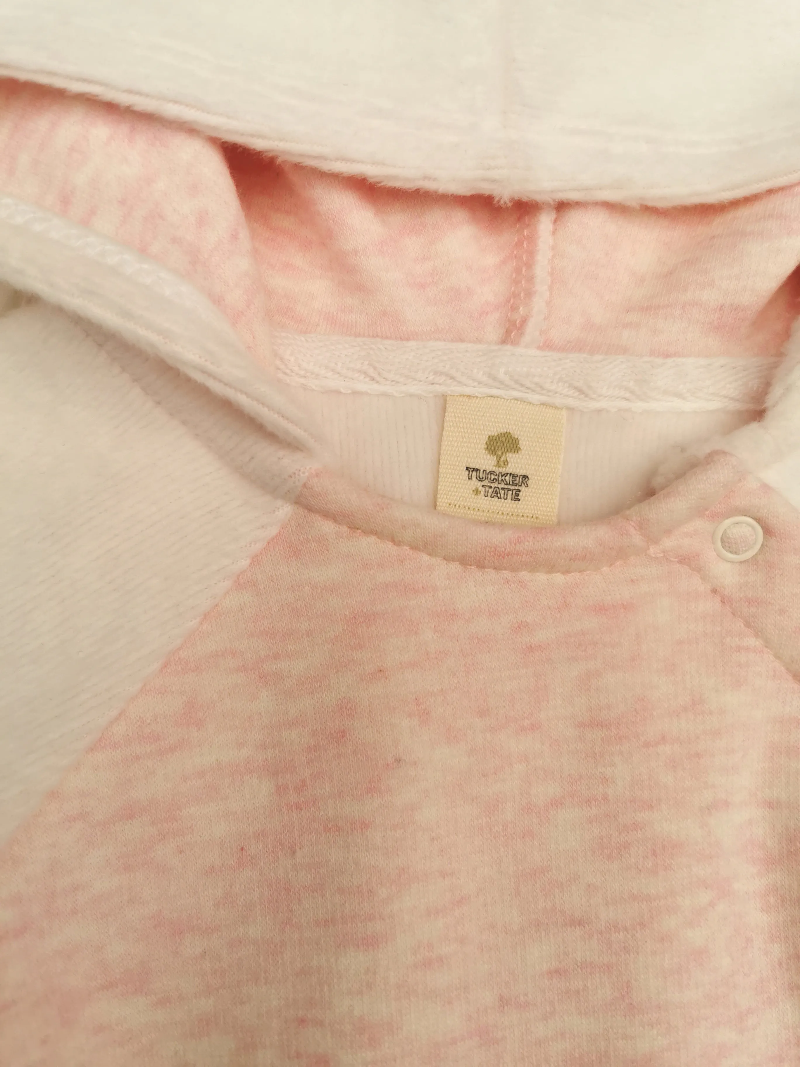BABY GIRL SIZE 6 MONTHS - TUCKER & TATE, Silky Soft Pullover Hoodie NWT B31