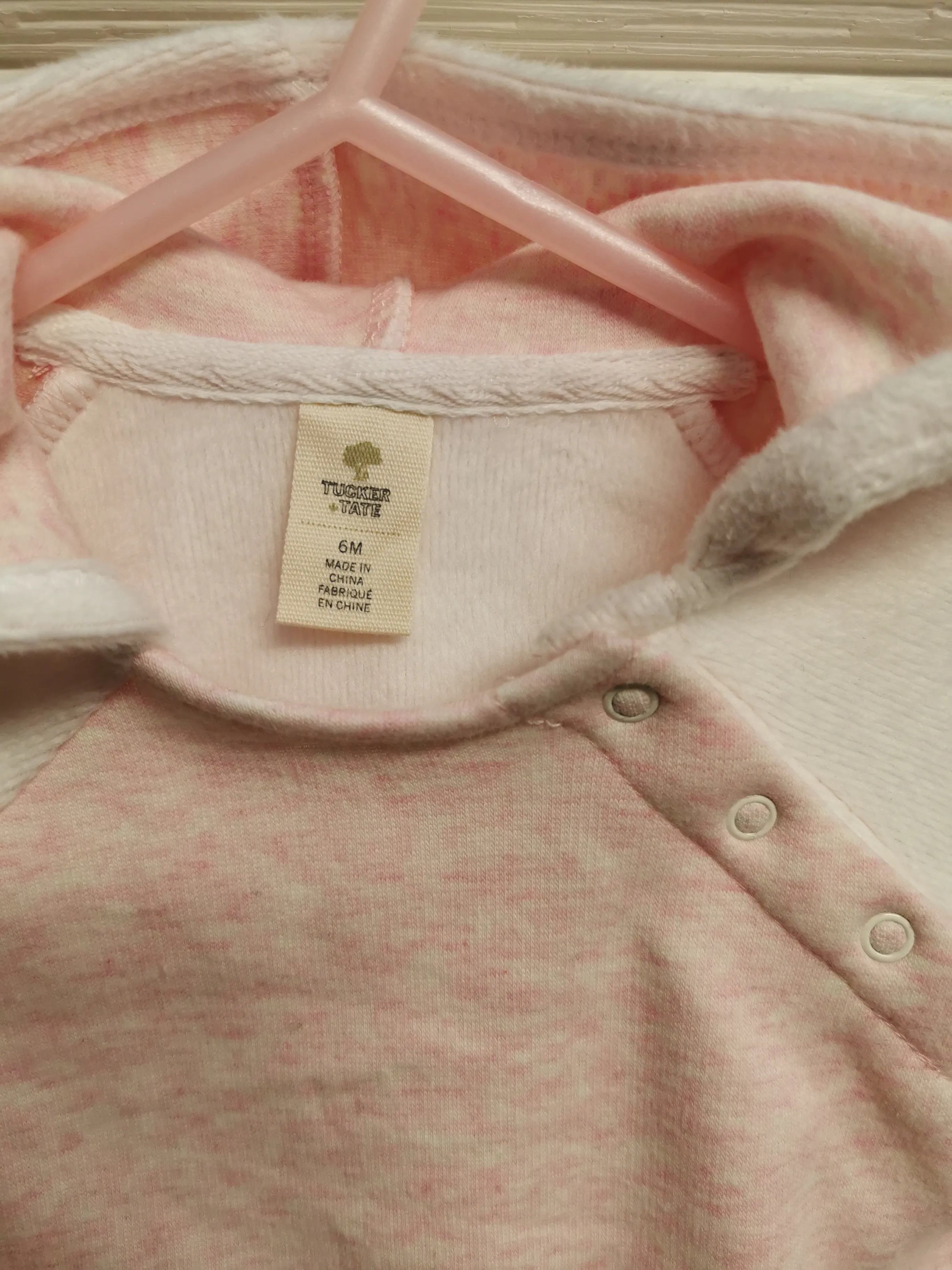 BABY GIRL SIZE 6 MONTHS - TUCKER & TATE, Silky Soft Pullover Hoodie NWT B31