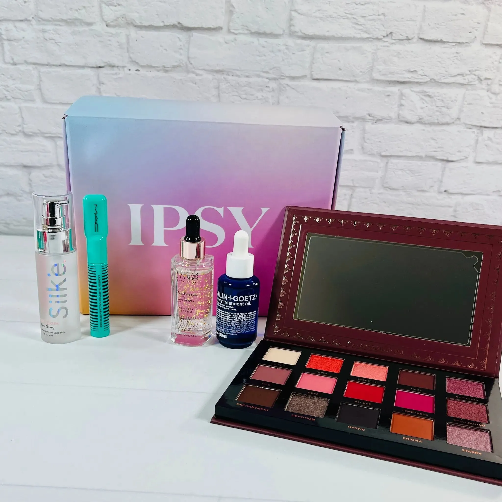 Boxy Charm - Caja de Suscripción Mensual
