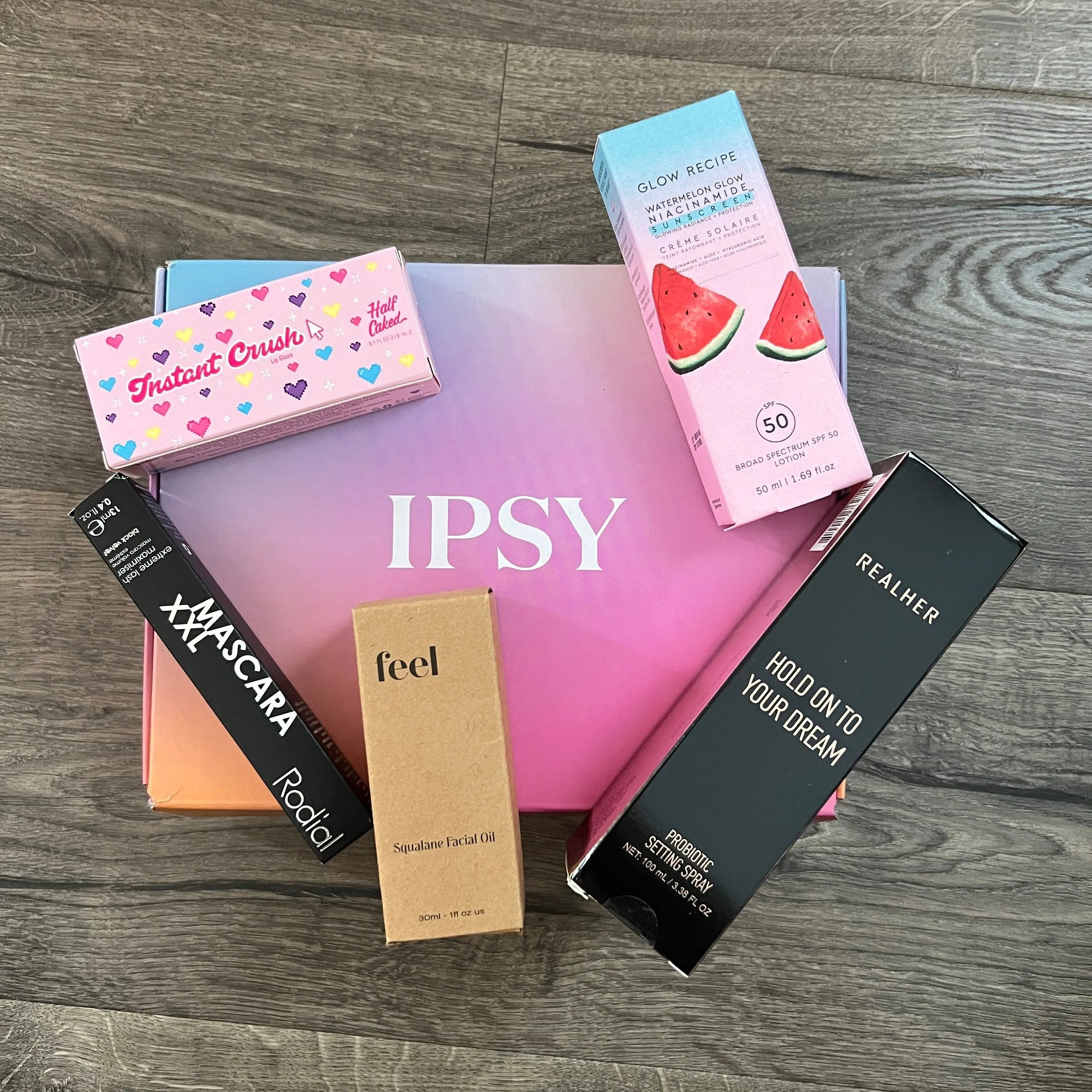 Boxy Charm - Caja de Suscripción Mensual
