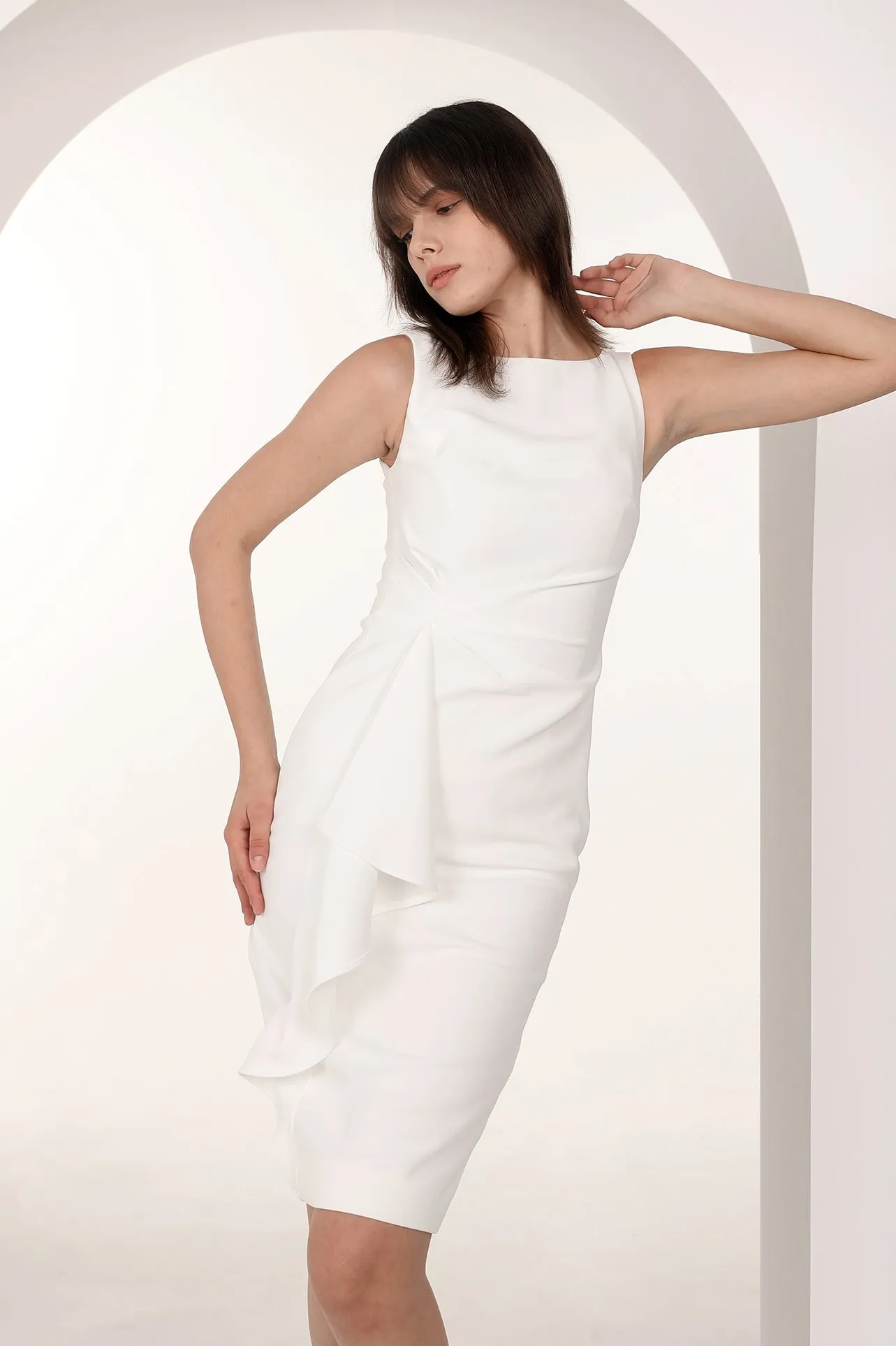 CLASSIC DRESS WITH GATHERED DETAILS