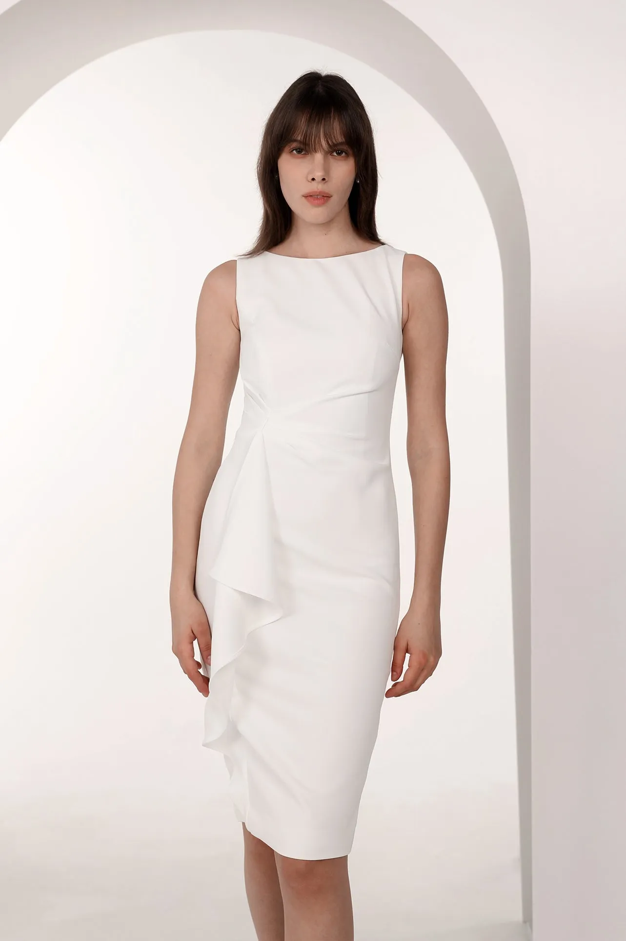 CLASSIC DRESS WITH GATHERED DETAILS