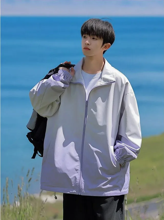 Easy-to-clean Raincoat with Drawstring Hem for Relaxed Fit