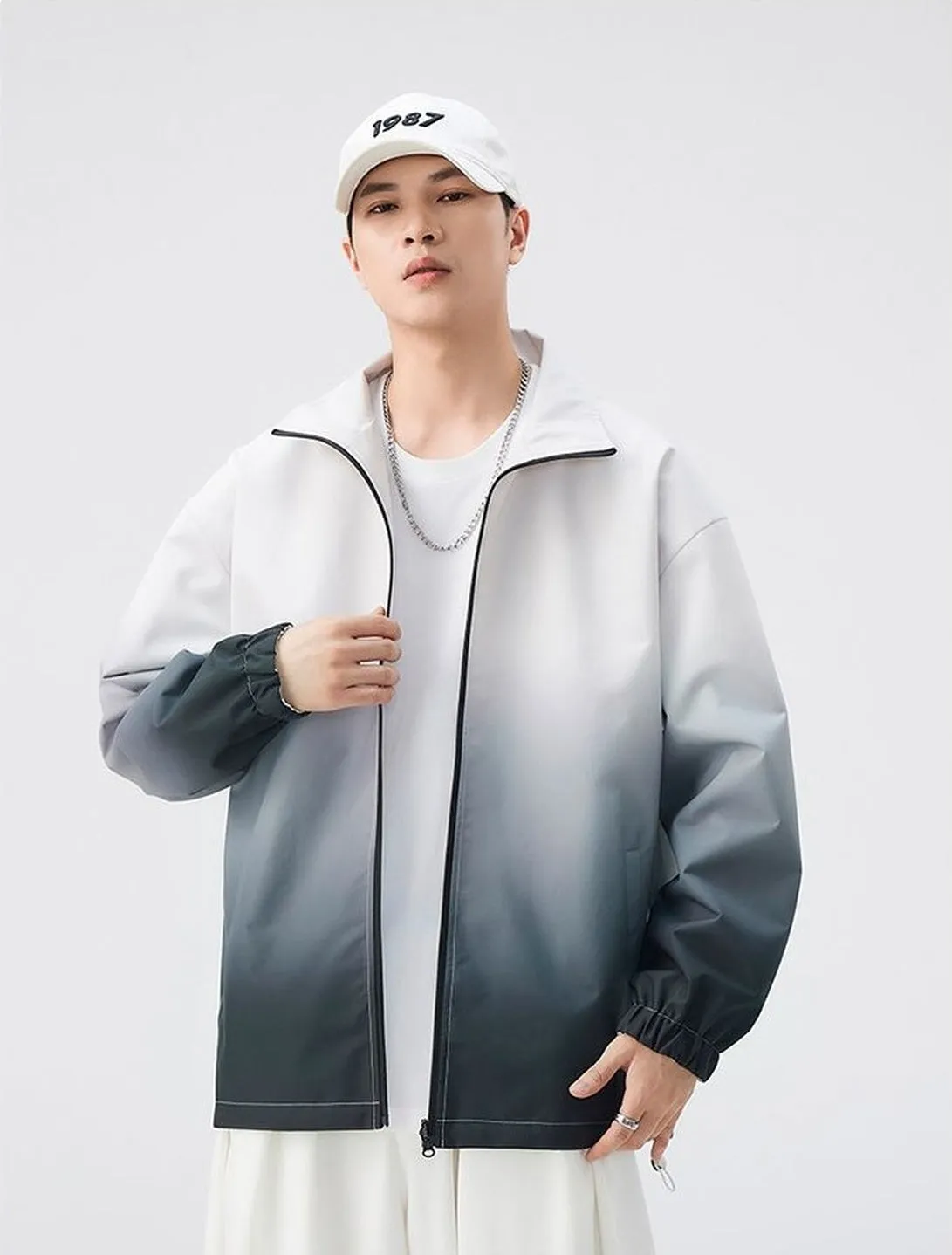 Easy-to-clean Raincoat with Drawstring Hem for Relaxed Fit