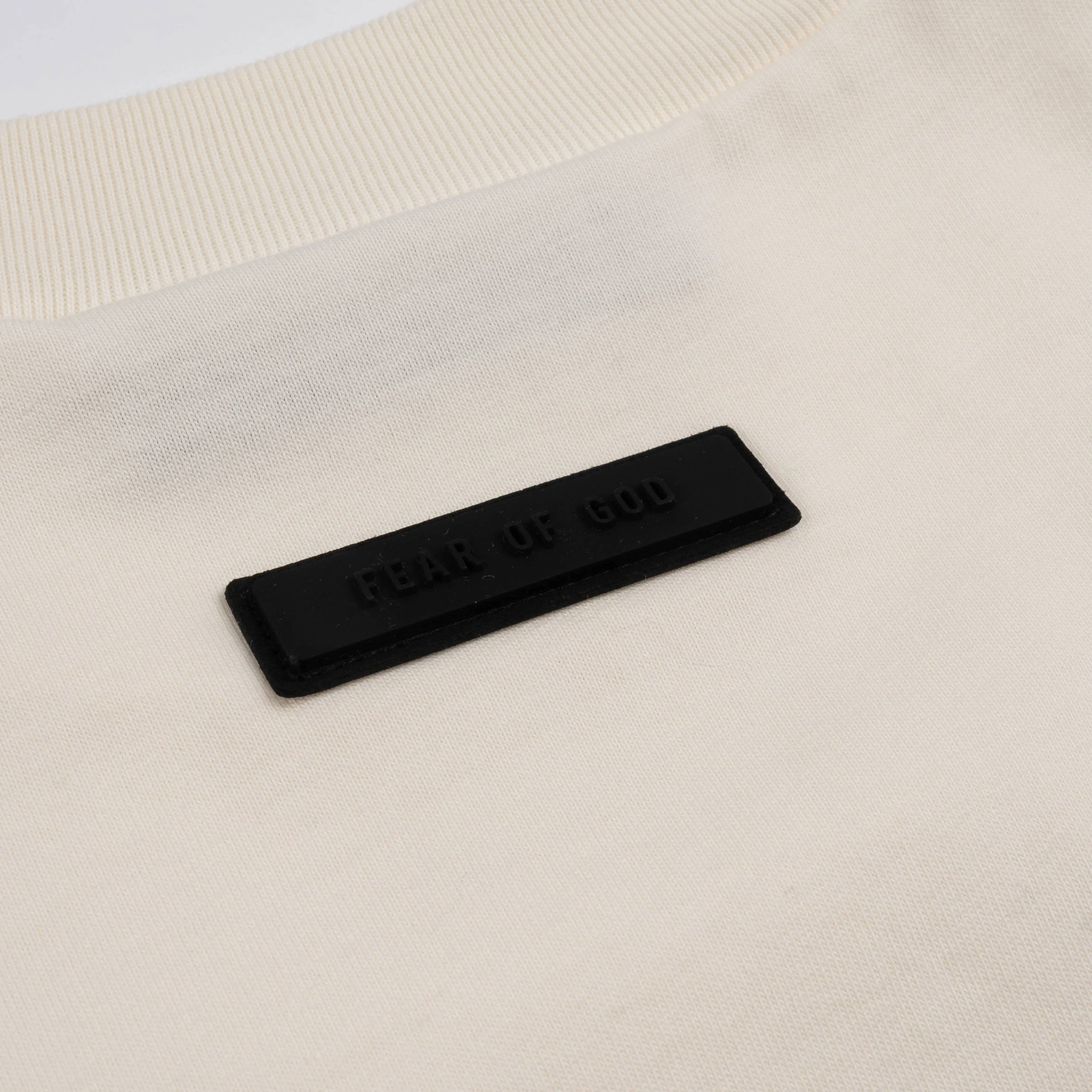 Essentials Tee Core FW23 Cloud Dancer
