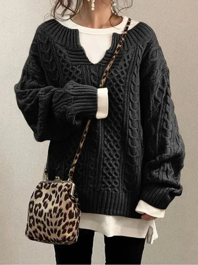Fashionable knitted sweater for women