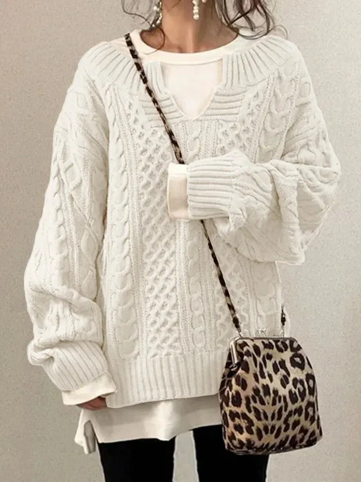 Fashionable knitted sweater for women