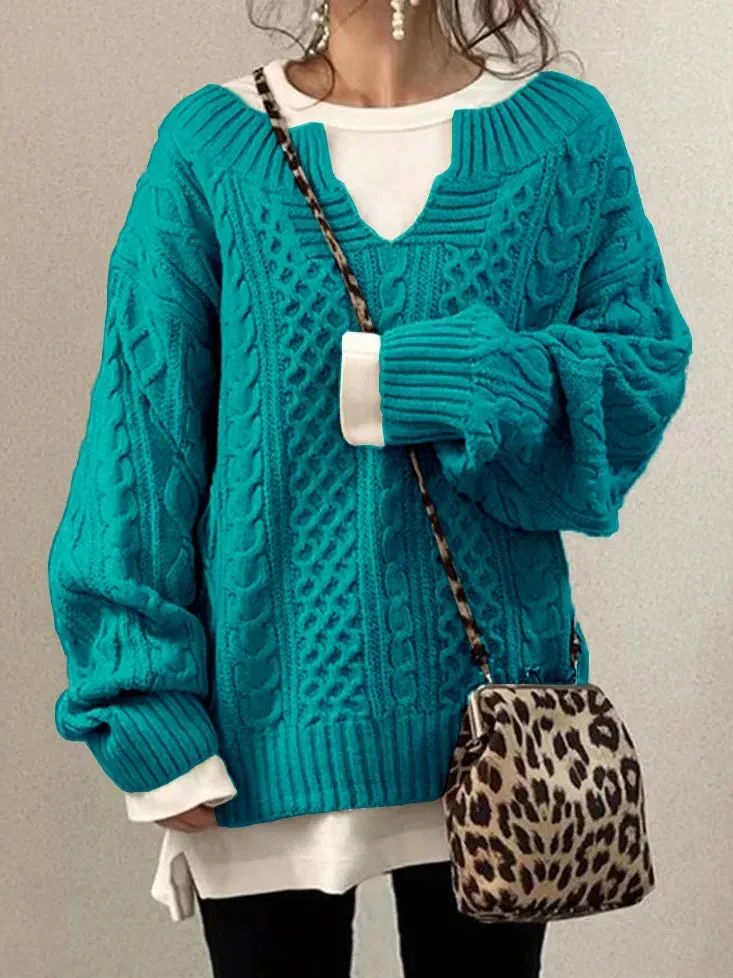Fashionable knitted sweater for women