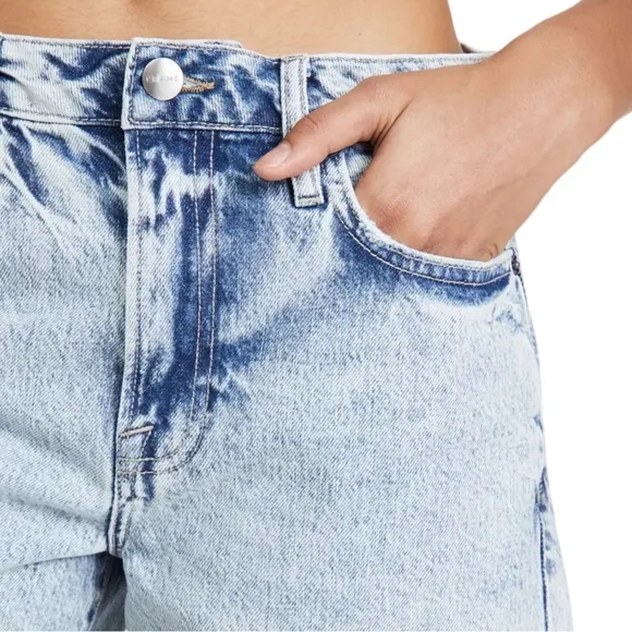 Frame Le Simone Short Raw After Cut-Off Jean Shorts in Richlake NWT Size 27