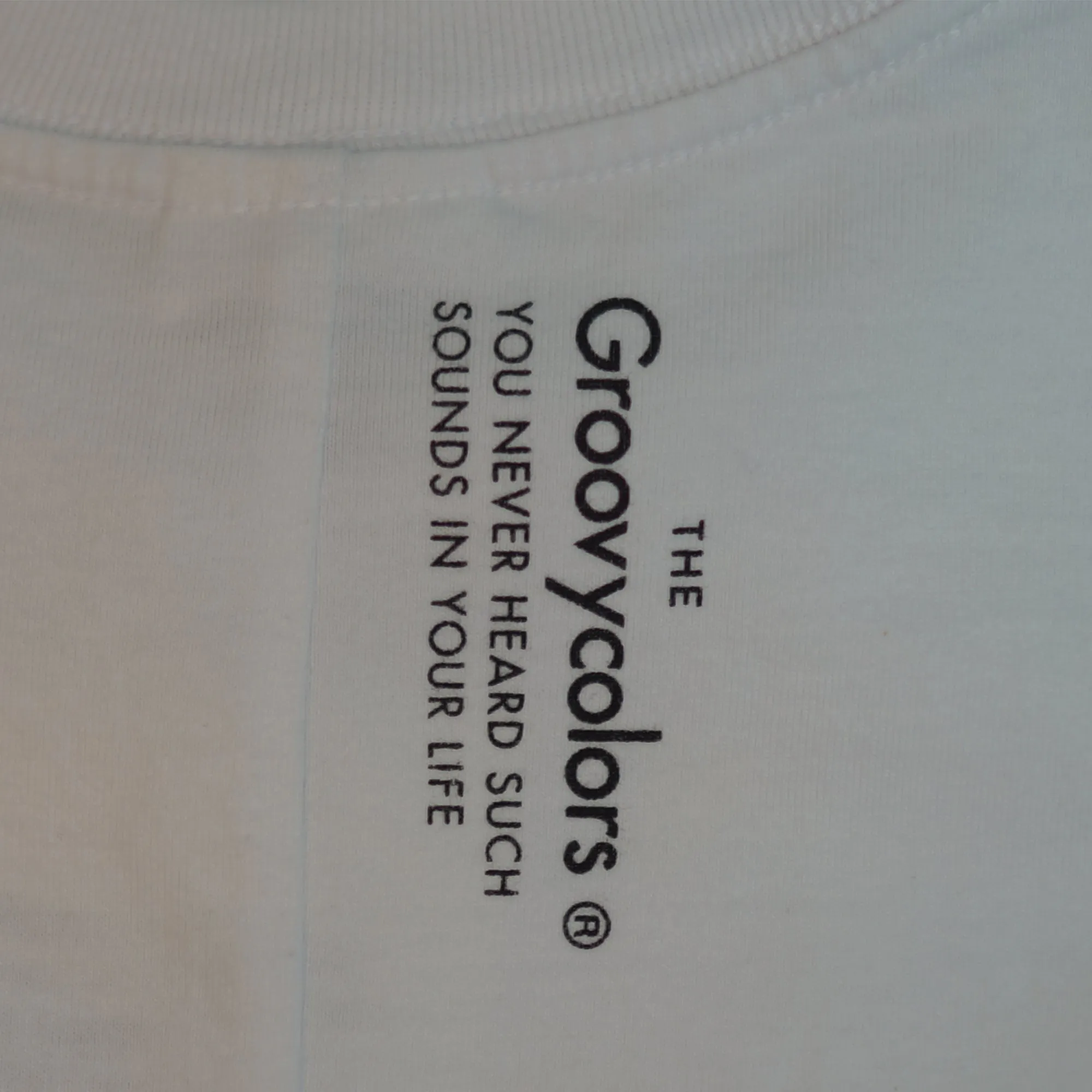 GROOVY COLORS T-SHIRTS