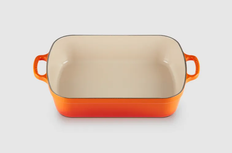 Le Creuset Cast Iron Roaster 33cm - Volcanic