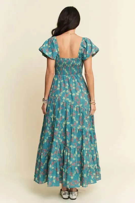 Lightweight Sweetheart Neck Textured Tiered Maxi Dress