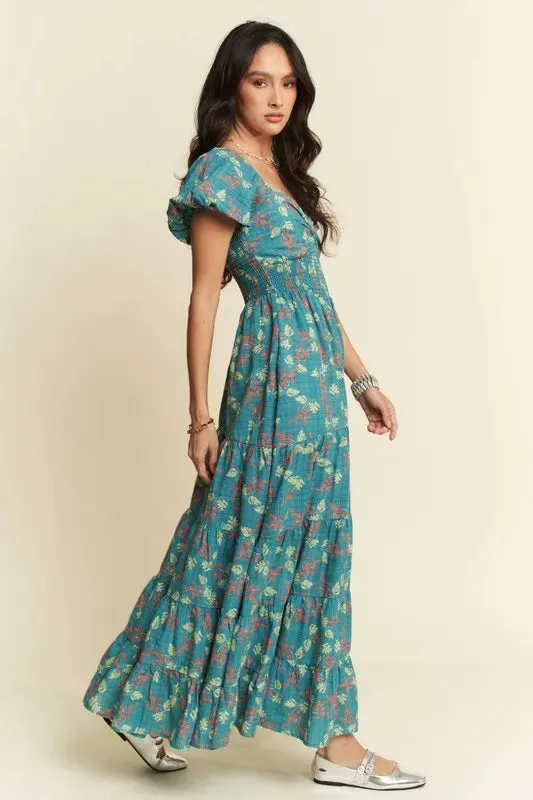 Lightweight Sweetheart Neck Textured Tiered Maxi Dress