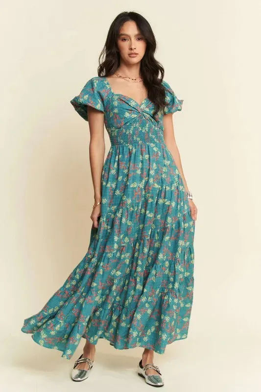 Lightweight Sweetheart Neck Textured Tiered Maxi Dress
