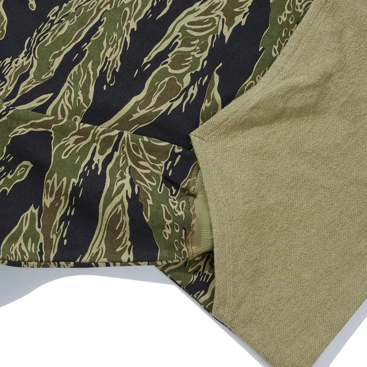 Maharishi Men Camo Harvest Crew Sweat Mint Gold Tigerstripe
