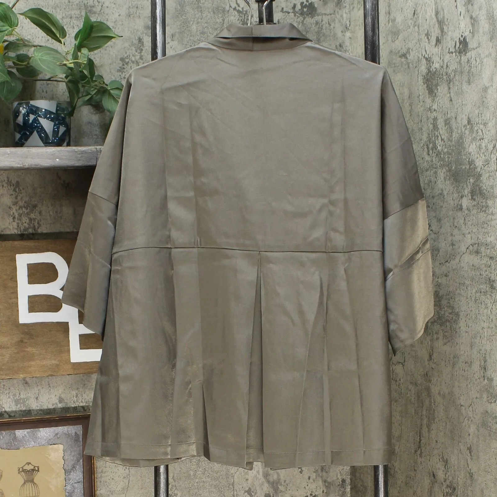 MarlaWynne Women's Hammered Satin Boxy Jacket