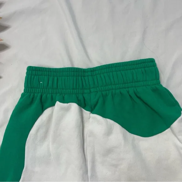 Nike Color Clash Green and White Fleece Be As You Are Gym Clover Shorts Size XS