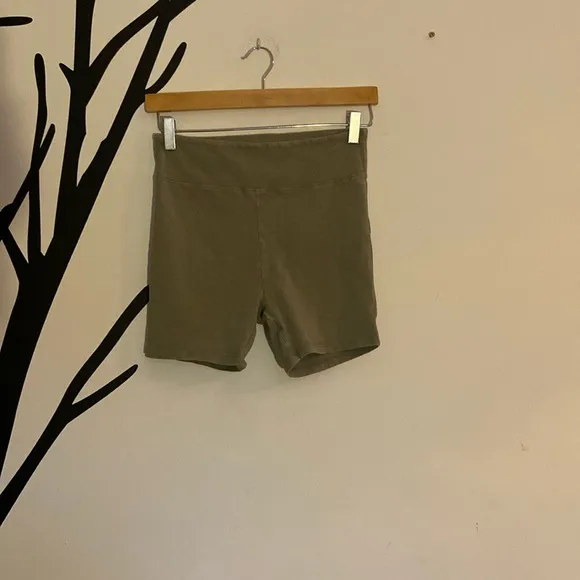 NWOT Free People Movement Never Better green shorts
