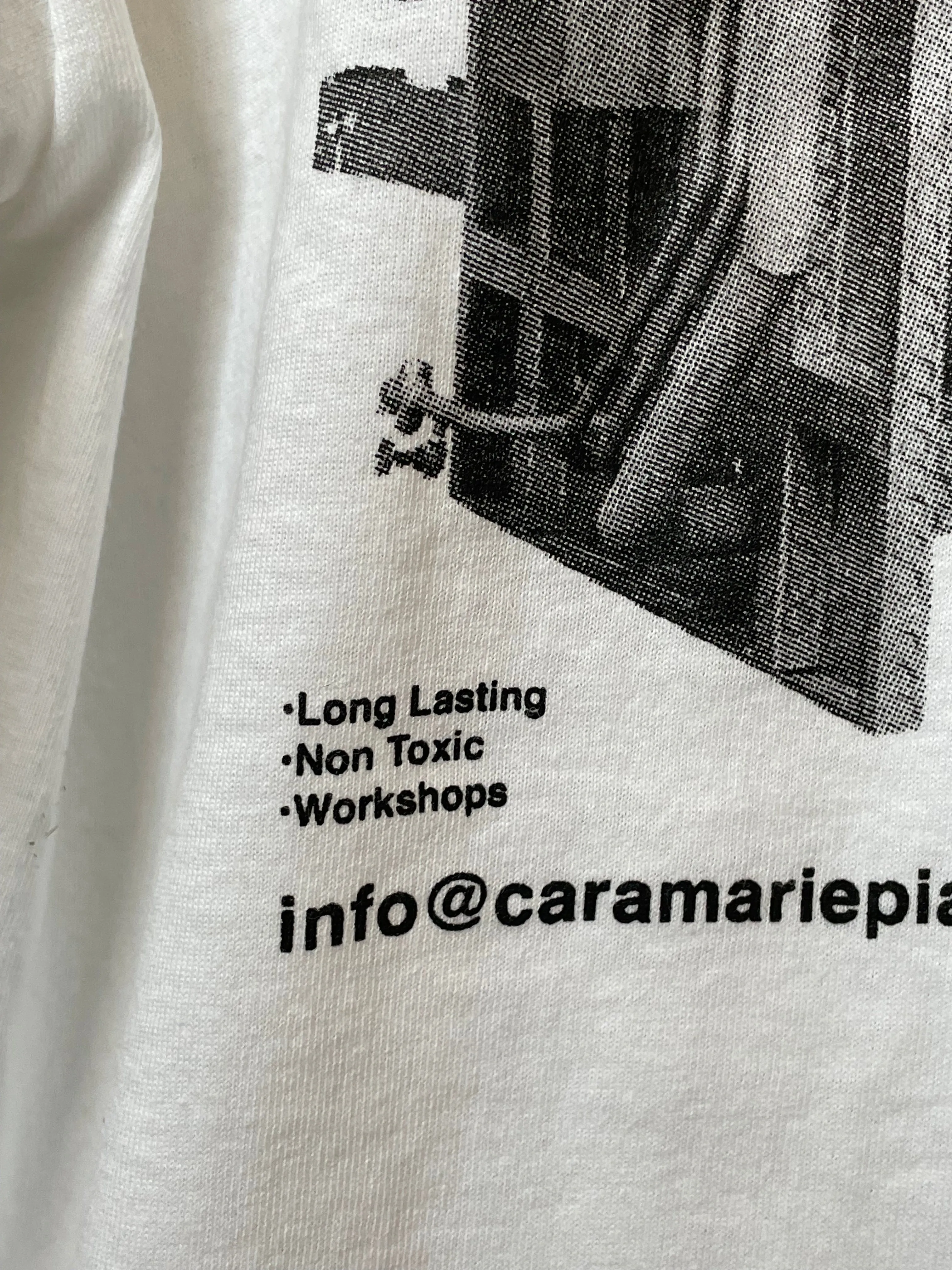 Piazza Dye House T-Shirt in White - Short Sleeve