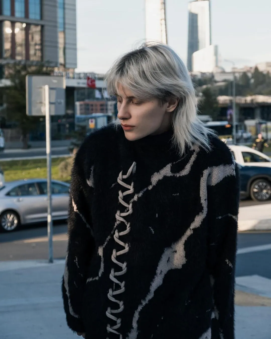 Rimiro - Rip Damage Design Turtleneck Knitwear Sweater