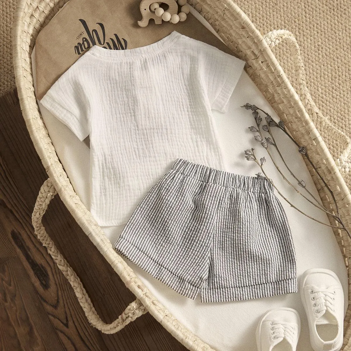 Short Sleeve T-shirt & Striped Shorts
