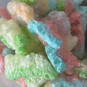 Sour Gummy worms (freeze dried)