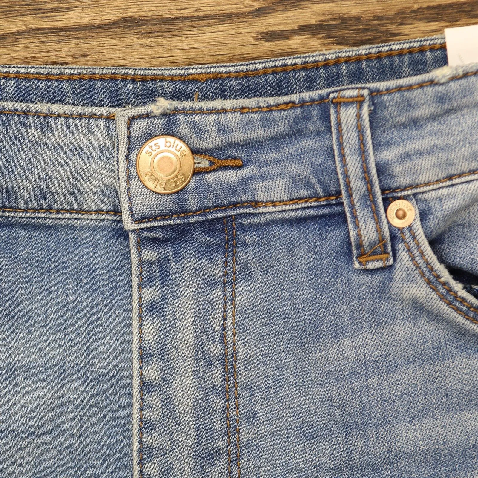 STS Blue Womens Aubrey 11 inch High Rise Waist Denim Shorts Blue 26