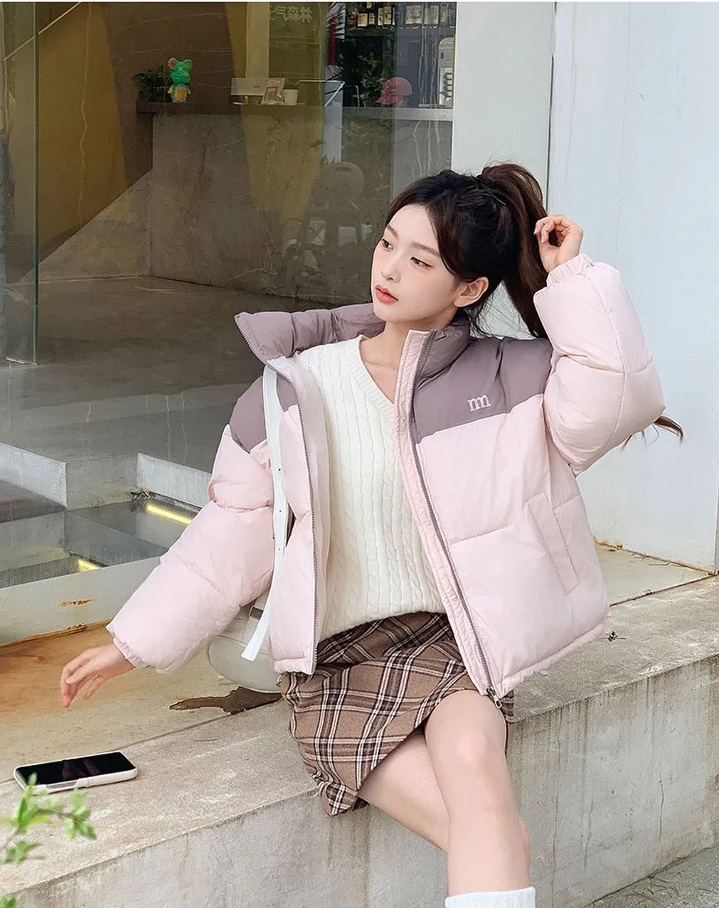 Stylish Patchwork Zip-up Puffer Jacket for Women's Outdoor Adventures