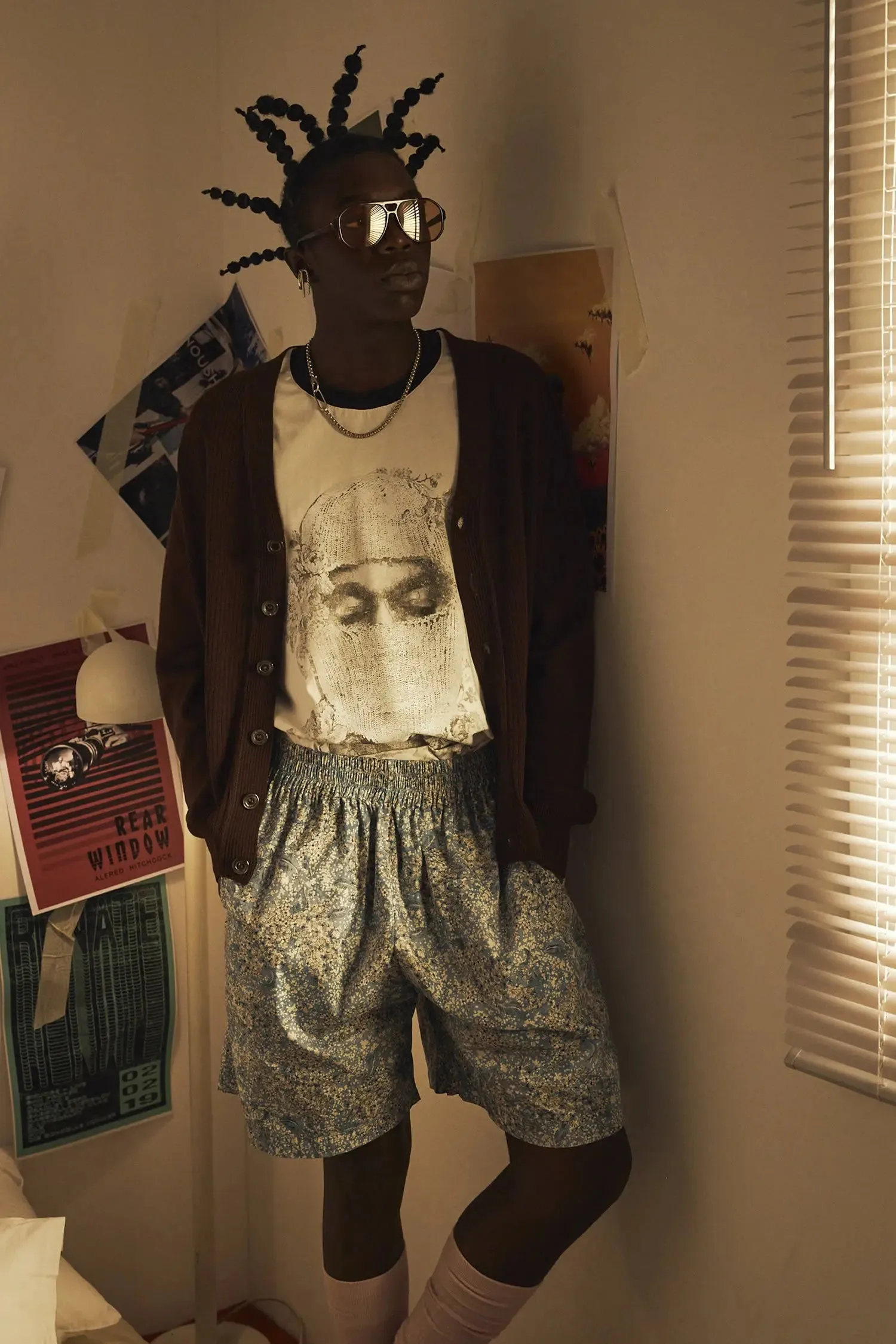 T-shirt with rose-patterned mask
