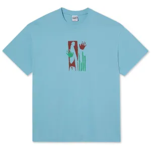 Tee Sitting Hands