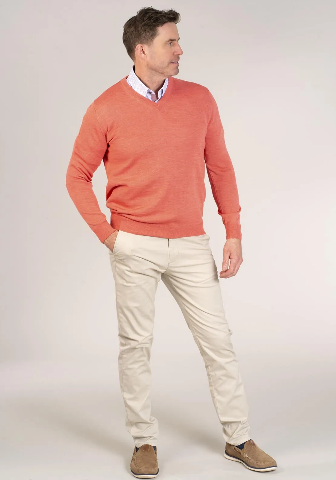 V-Neck Pullover - Red