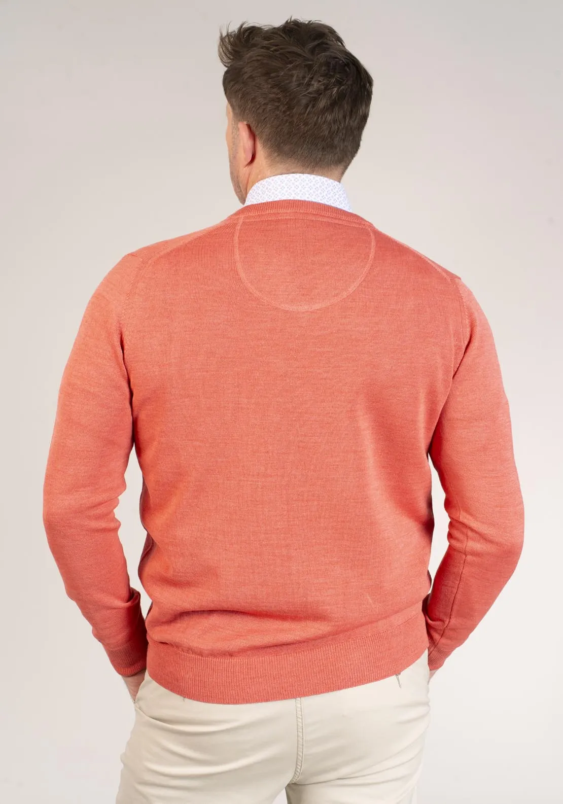 V-Neck Pullover - Red