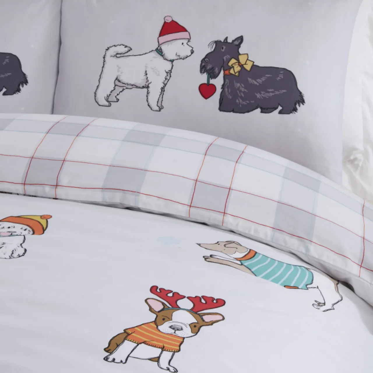 Winter Tails Duvet Set