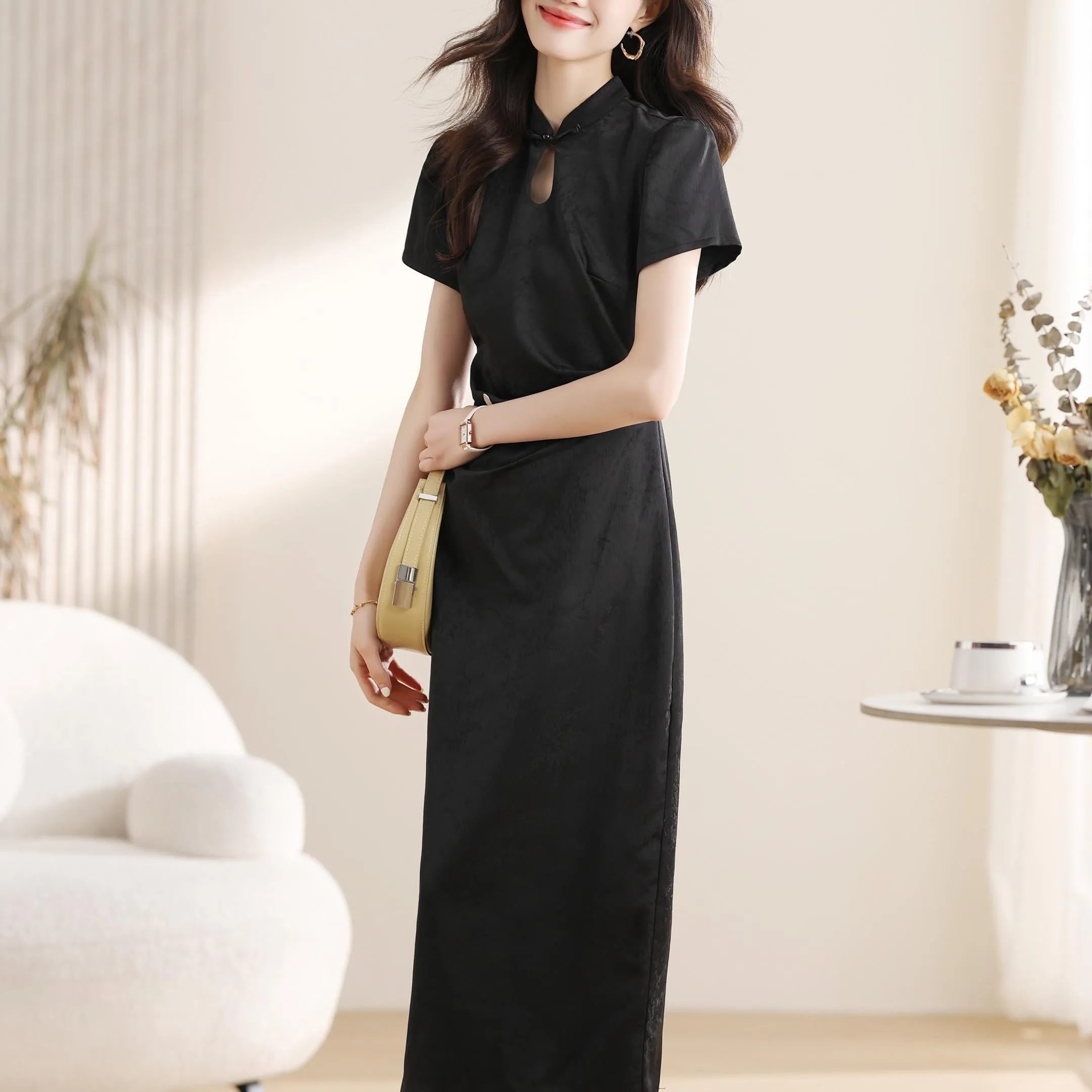 Women's Textured Print Maxi Qipao with Stunning Jacquard Design