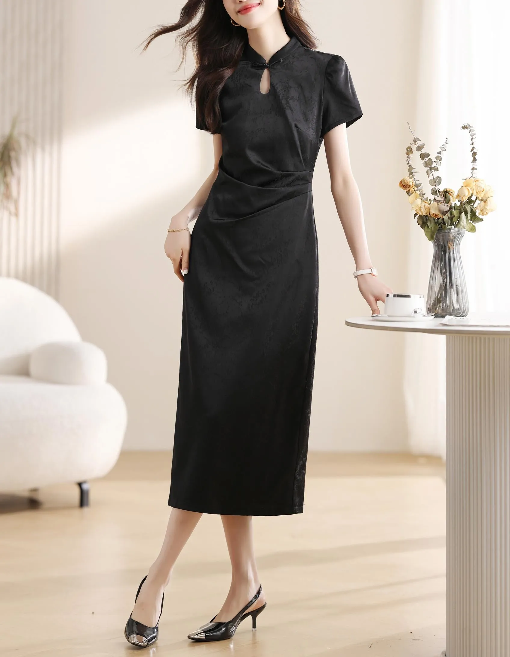 Women's Textured Print Maxi Qipao with Stunning Jacquard Design