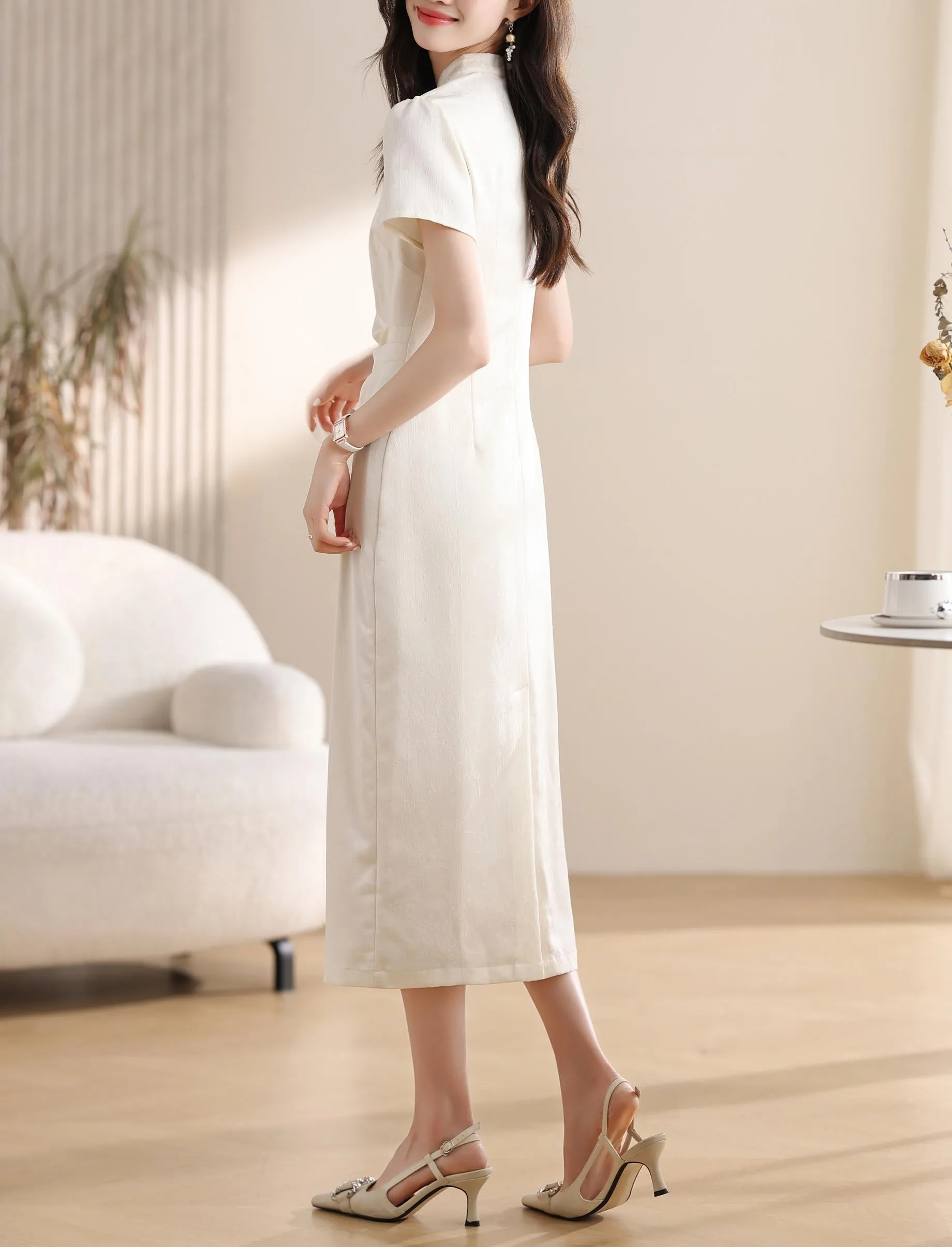 Women's Textured Print Maxi Qipao with Stunning Jacquard Design