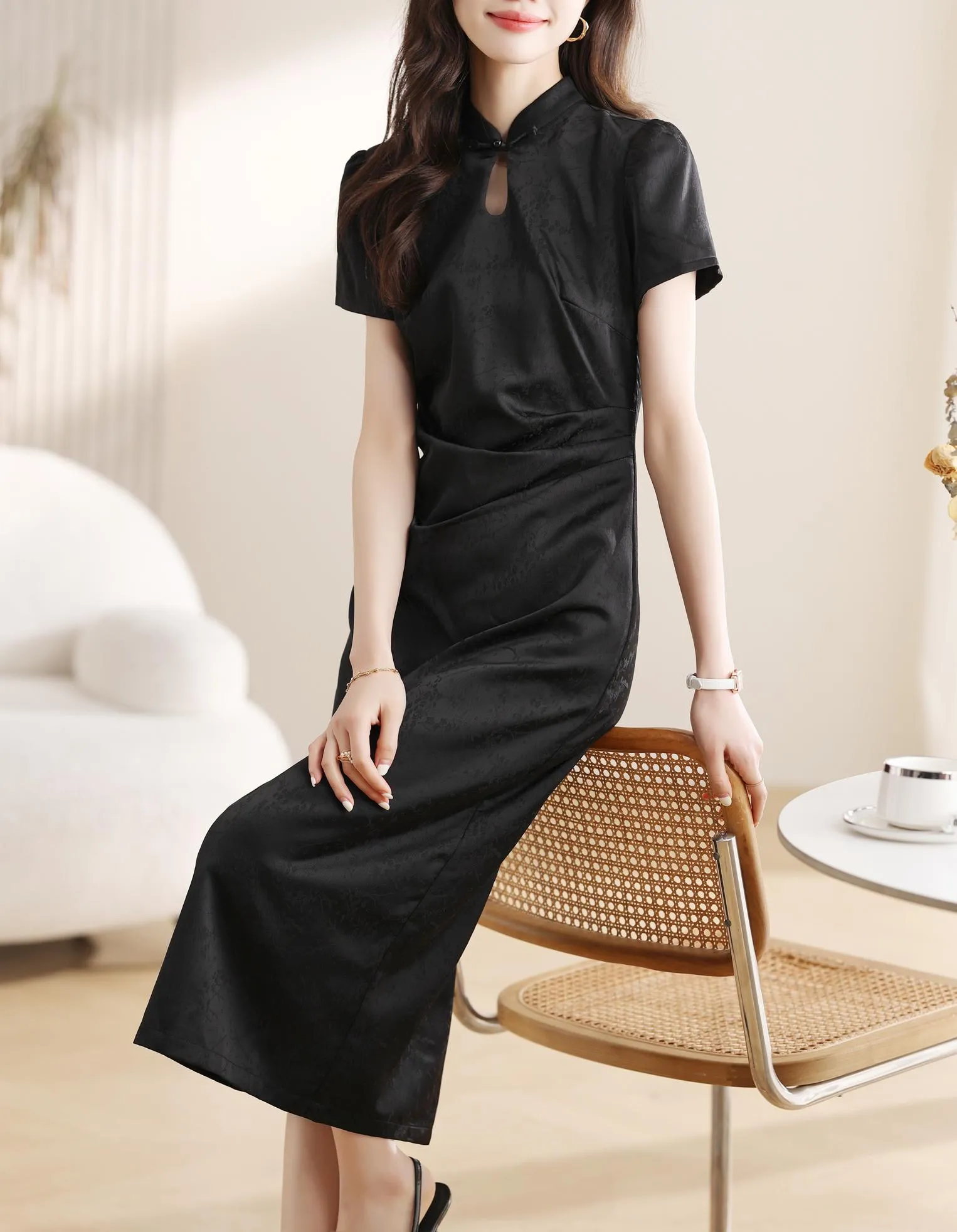 Women's Textured Print Maxi Qipao with Stunning Jacquard Design